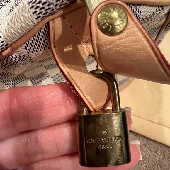 Louis Vuitton Speedy 30 in Damier Azur Canvas - Picture 5 of 16